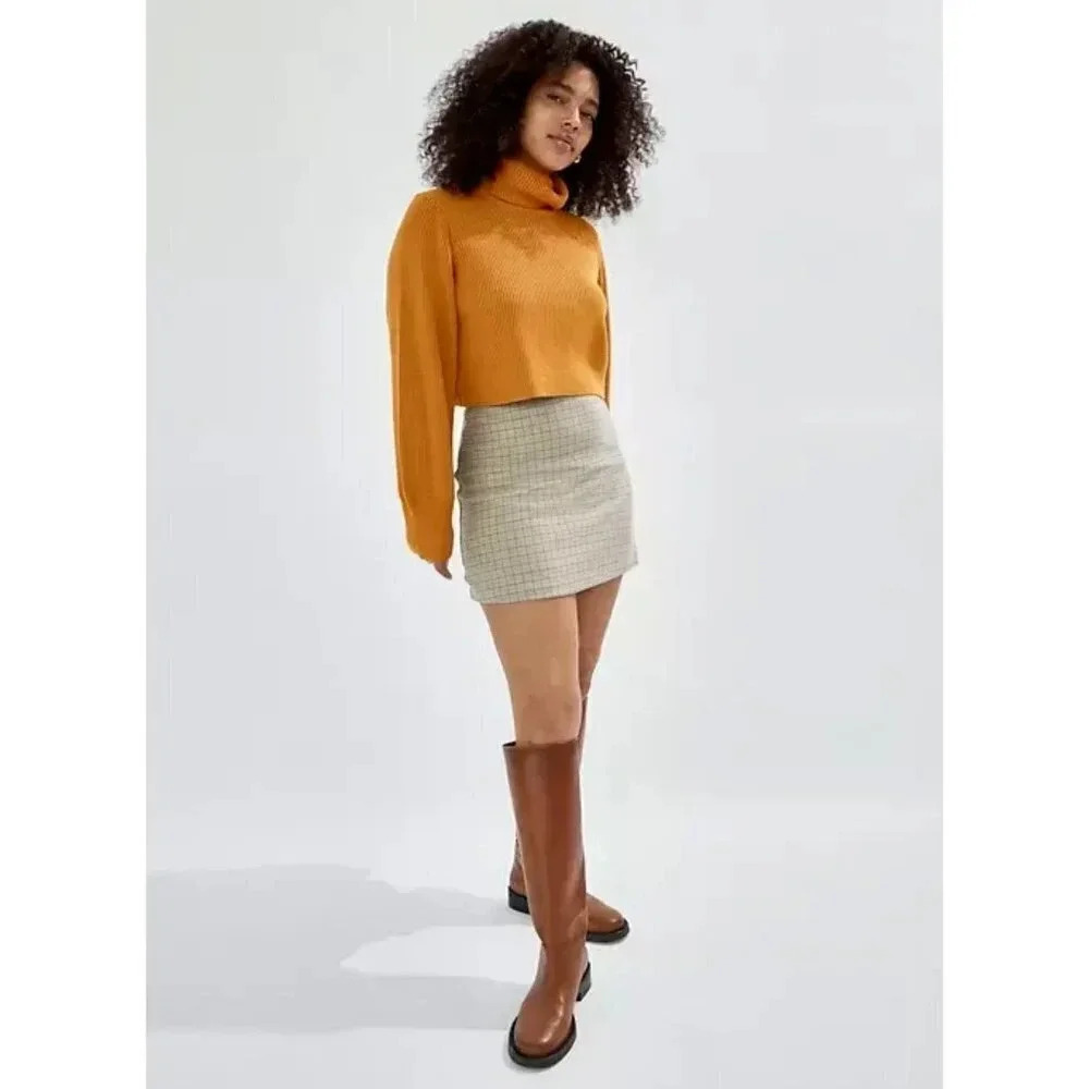 Aritzia Wilfred Rebecca Turtle Neck Cropped Sweater